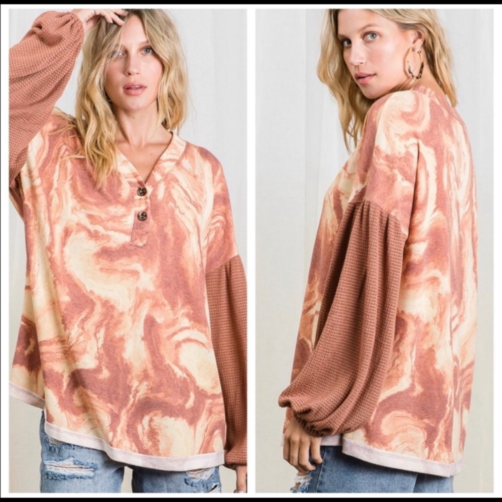 🆕 Marble Contrast Color Block Top❤️ - Picture 2 of 9
